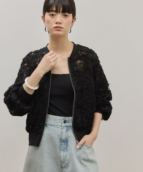 ADAM ET ROPE'(アダムエロペ)の「ラインアートレースブルゾン(ブルゾン・レディース・ブラック/キナリ/ブルー系・F)」の17枚目の写真
