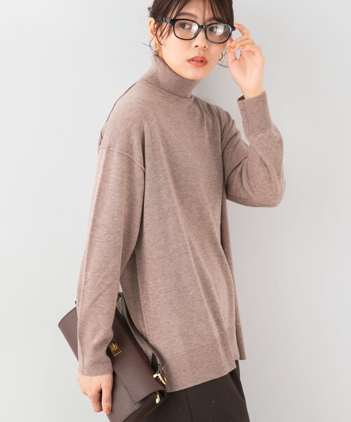 URBAN RESEARCH ROSSO（アーバンリサーチロッソ）の「F by ROSSO　ウォッシャブル抗ピルタートルニット（ニット/セーター・レディース・BEIGE/YELLOW/RED/NAVY・Free）」の6枚目の写真