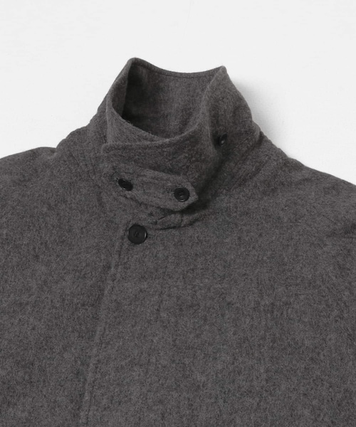 URBAN RESEARCH(アーバンリサーチ)の「POLYPLOID LONG COAT C(ステンカラーコート・メンズ・CHARCOAL・3/4)」の9枚目の写真