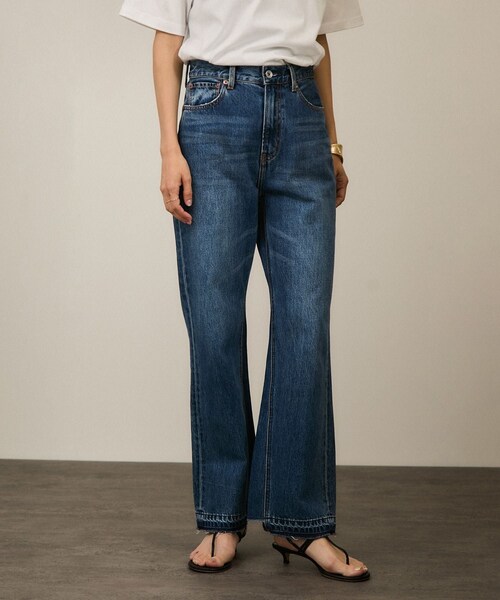 ADAM ET ROPE'(アダムエロペ)の「COTTON USAセミフレアデニム 4(デニムパンツ・レディース・ブルー系/サックス・M/S/XS)」の9枚目の写真