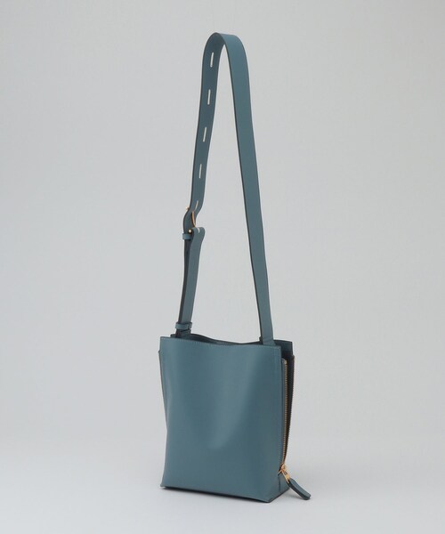 ROPE'（ロペ）の「【E'POR】Y BAG Shoulder Mini【超軽量】（ショルダーバッグ・レディース・ブラック/ホワイト系/キナリ/ダークブラウン/ブルー系/パープル系/ライトグレー・F）」の3枚目の写真