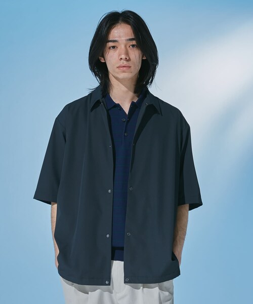 URBAN RESEARCH DOORS(アーバンリサーチドアーズ)の「『仁村紗和さん着用』『UR TECH』サマシェア ショートスリーブシャツカーディガン(カーディガン/ボレロ・メンズ・SAGE GREEN/GRAY/CHARCOAL/BLACK/BROWN/KHAKI・M/L/XL)」の22枚目の写真