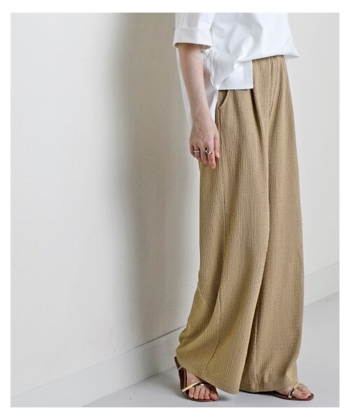 nissen（ニッセン）の「ぽこぽこテクスチャーイージーワイドパンツ（UVカット）＜大きいサイズ有＞（スウェットパンツ・レディース・黒/ライトベージュ/ピスタチオ/ラズベリー/アイビーグリーン/ココナッツブラウン・S/M/L/LL/3L/4L/5L/6L/8L/10L）」の8枚目の写真