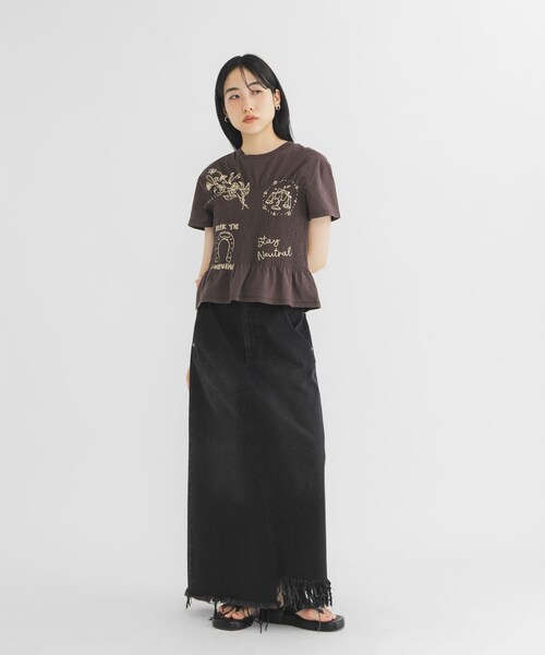 KBF（ケイビーエフ）の「シャーリングデザインプリントTEE（Tシャツ/カットソー・レディース・IVORY/BROWN/BLUE・One）」の17枚目の写真