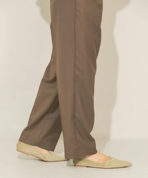 KBF（ケイビーエフ）の「ポインテッドトゥフェイクファーパンプス（パンプス・レディース・NAVY/BEIGE・36/37/38）」の7枚目の写真
