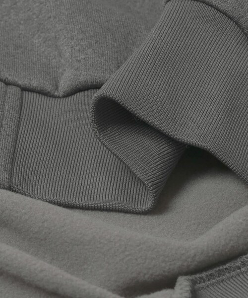 URBAN RESEARCH（アーバンリサーチ）の「ES.1　Power Stretch Hoodie（パーカー・メンズ・gray/black・M/L/XL）」の14枚目の写真