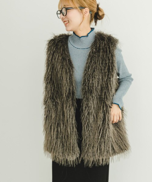 ITEMS URBANRESEARCH（アイテムズ アーバンリサーチ）の「フェイクファーベスト（テーラードジャケット・レディース・CHA/OFF・FREE）」の10枚目の写真