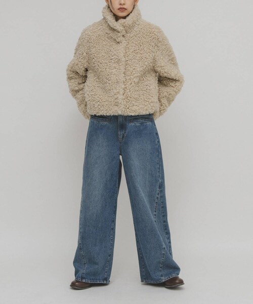KBF(ケイビーエフ)の「フォルムボアジャケット(テーラードジャケット・レディース・SOY/MATCHA/GREIGE・One)」の9枚目の写真