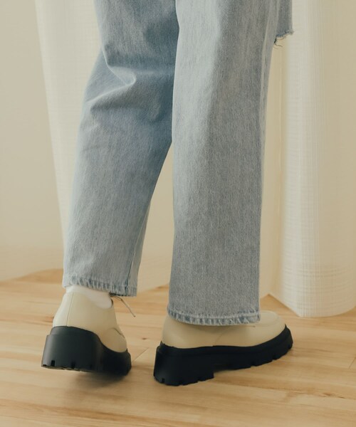 SENSE OF PLACE by URBAN RESEARCH（センスオブプレイスバイアーバンリサーチ）の「レースアップボリュームソールシューズ（ドレスシューズ・レディース・IVORY/BLACK・S/M/L）」の5枚目の写真