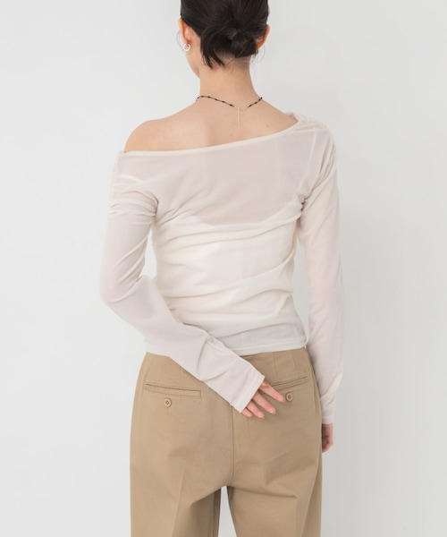 URBAN RESEARCH(アーバンリサーチ)の「ベロアオフショルドレープカットソー(Tシャツ/カットソー・レディース・OFF WHITE/BLACK・Free)」の9枚目の写真
