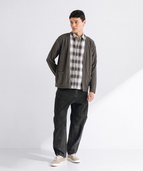 URBAN RESEARCH Sonny Label（アーバンリサーチサニーレーベル）の「リネン混ニットカーディガン（カーディガン/ボレロ・メンズ・チャコール/ナチュラル/ネイビー/ピンク・M/L）」の11枚目の写真