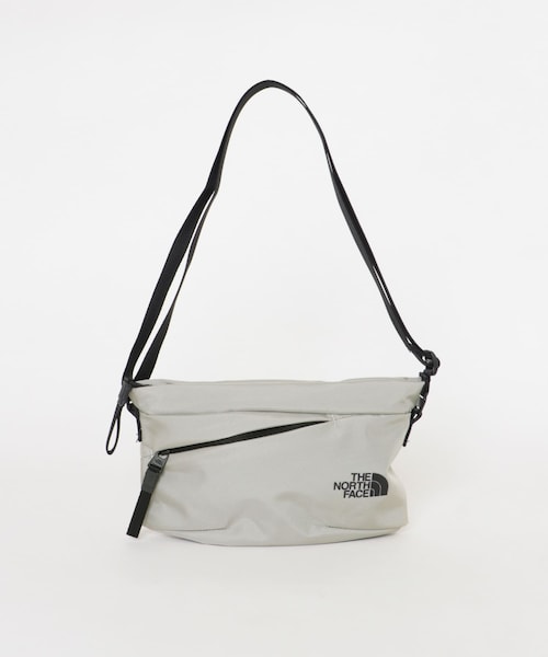 URBAN RESEARCH Sonny Label（アーバンリサーチサニーレーベル）の「THE NORTH FACE　PYRENEES SHOULDER S（ショルダーバッグ・メンズ・ブラック/ソープストーン/スレートグレー・One）」の5枚目の写真