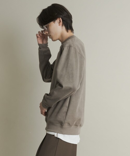 SENSE OF PLACE by URBAN RESEARCH（センスオブプレイスバイアーバンリサーチ）の「フェイクスエードクルーネックスウェット（スウェット・メンズ・GRAY/CHARCOAL/D.BROWN/GREIGE・M/L）」の10枚目の写真