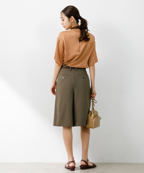 URBAN RESEARCH ROSSO（アーバンリサーチロッソ）の「『UR TECH DRYLUXE』F by ROSSO　タックハーフパンツ（その他パンツ・レディース・BLACK/BEIGE/MOCHA・36/38）」の16枚目の写真