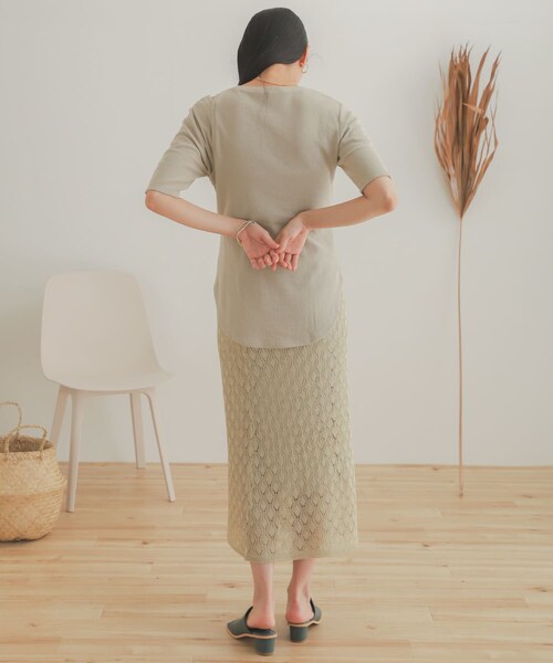 SENSE OF PLACE by URBAN RESEARCH(センスオブプレイスバイアーバンリサーチ)の「レイヤードボタンディテールトップ(Tシャツ/カットソー・レディース・BLACK/GREIGE/YELLOW・one)」の20枚目の写真