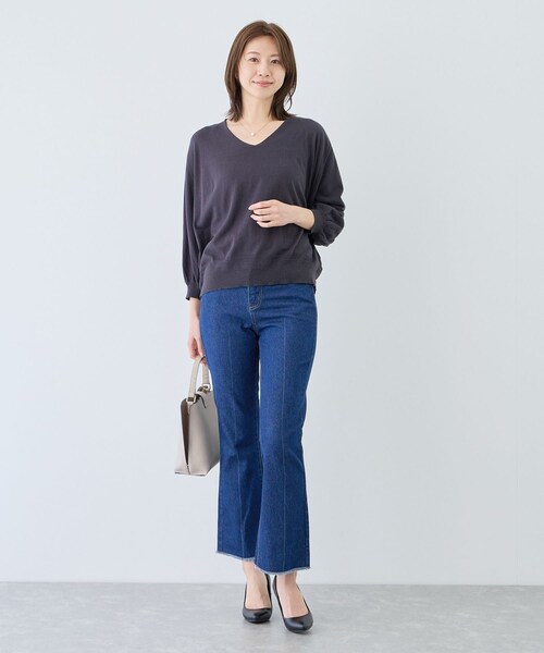 Jayro（ジャイロ）の「ピュアコットンカルマネックプルオーバー（ニット/セーター・レディース・スミクロ/ライトグレー/オフホワイト・F）」の8枚目の写真