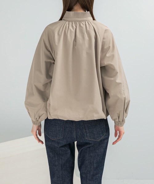 URBAN RESEARCH ROSSO（アーバンリサーチロッソ）の「MARILYN MOON　pleats twill blouson（ブルゾン・レディース・BLACK/BEIGE・Free）」の22枚目の写真