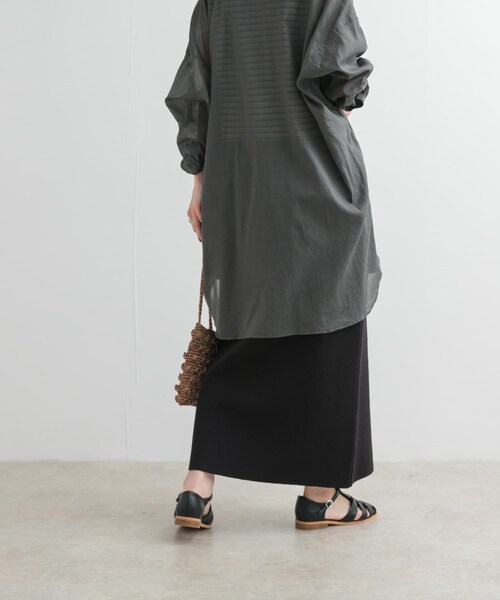 URBAN RESEARCH DOORS(アーバンリサーチドアーズ)の「リネン混ニットストレートスカート(スカート・レディース・BLACK/CHARCOAL・M)」の9枚目の写真