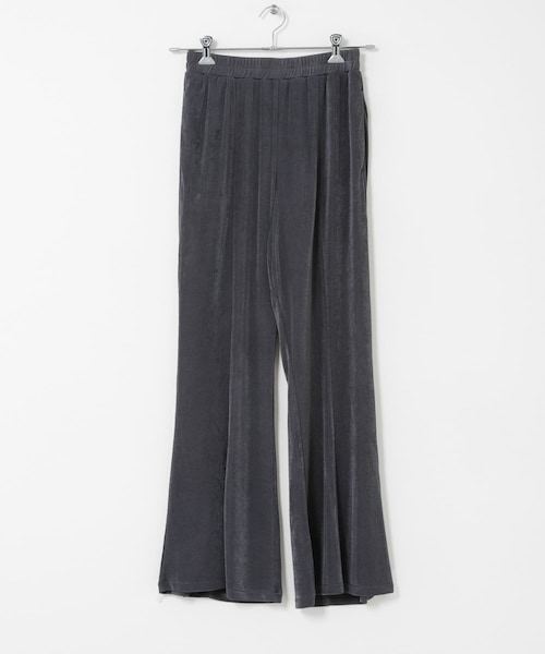 KBF(ケイビーエフ)の「シャイニーフレアイージーパンツ(その他パンツ・レディース・CHARCOAL/BLACK/BEIGE・One)」の20枚目の写真