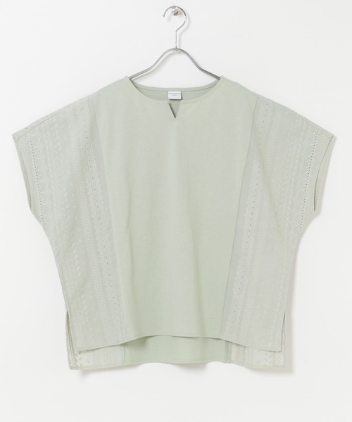 URBAN RESEARCH DOORS(アーバンリサーチドアーズ)の「サイドレース刺繍切替プルオーバー(その他トップス・レディース・OFF/MINTGRAY/NAVY・Free)」の2枚目の写真