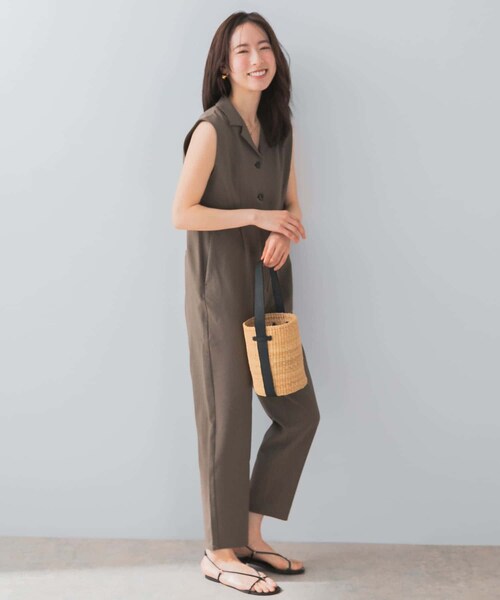URBAN RESEARCH ROSSO(アーバンリサーチロッソ)の「『UR TECH DRYLUXE』F by ROSSO オープンカラーオールインワン(サロペット/オーバーオール・レディース・BLACK/BEIGE/MOCHA・34/36/38)」の19枚目の写真