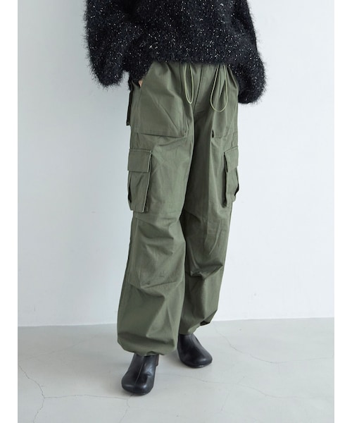 Ungrid（アングリッド）の「リップストップミリタリーボリュームパンツ（カーゴパンツ・レディース・オフホワイト/ピンク/カーキ・F）」の6枚目の写真