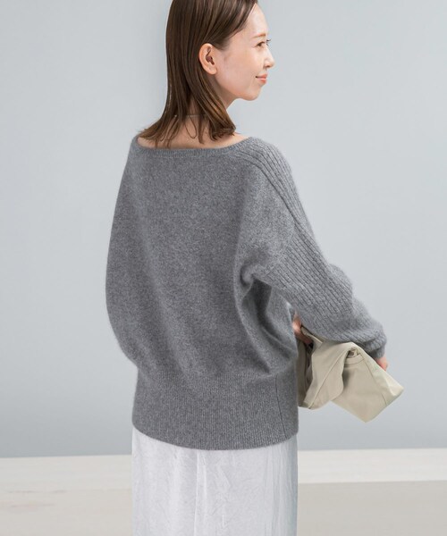 URBAN RESEARCH ROSSO（アーバンリサーチロッソ）の「エアリーニット2WAYネックプルオーバー（ニット/セーター・レディース・GRAY/BEIGE・Free）」の10枚目の写真