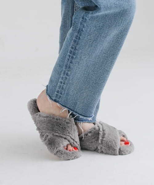 URBAN RESEARCH Sonny Label（アーバンリサーチサニーレーベル）の「クロスファーサンダル（サンダル・レディース・グレー/ベージュ/レッド・S/M/L）」の6枚目の写真