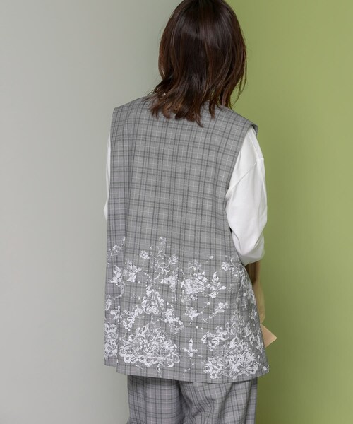 KBF（ケイビーエフ）の「レースプリントチェックベスト（ベスト・レディース・GRAY/BROWN・one）」の13枚目の写真