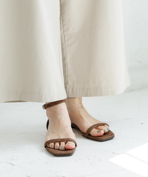 URBAN RESEARCH Sonny Label（アーバンリサーチサニーレーベル）の「フェイクスウェードサンダル（サンダル・レディース・ブラック/トープ/ピンク・S/M/L）」の2枚目の写真
