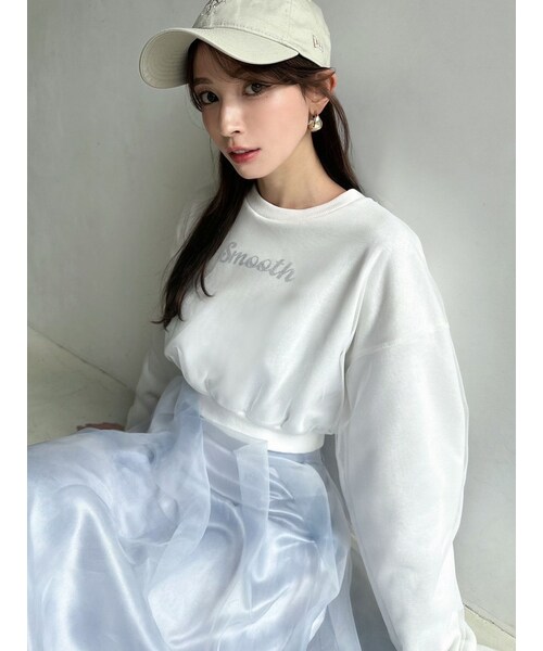 RESEXXY（リゼクシー）の「オーバーチュールスウェット（スウェット・レディース・ホワイト/ブラック/イエロー・F）」の2枚目の写真