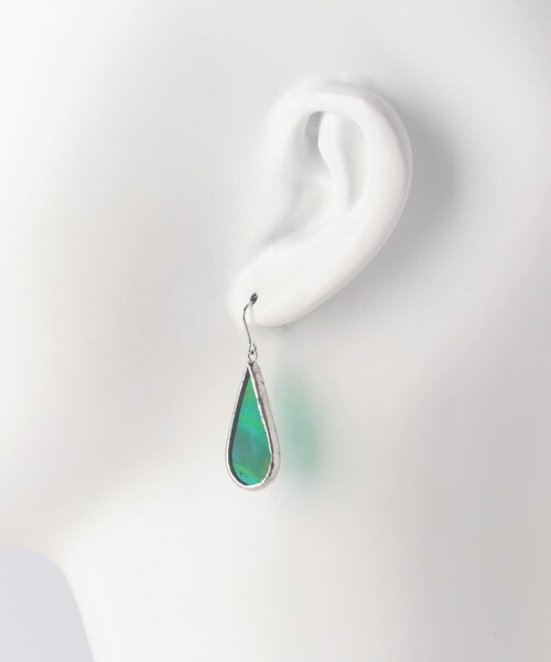 URBAN RESEARCH(アーバンリサーチ)の「Arte.m しずくピアス(小)(ピアス(両耳用)・レディース・イエロー/ブルー/クリア/グリーン/レッド・0)」の7枚目の写真