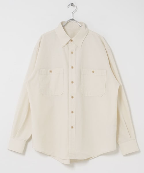 URBAN RESEARCH DOORS(アーバンリサーチドアーズ)の「FORK&SPOON ダブルポケットシャンブレーシャツ(シャツ/ブラウス・メンズ・IVORY/BLUE・4/5)」の2枚目の写真
