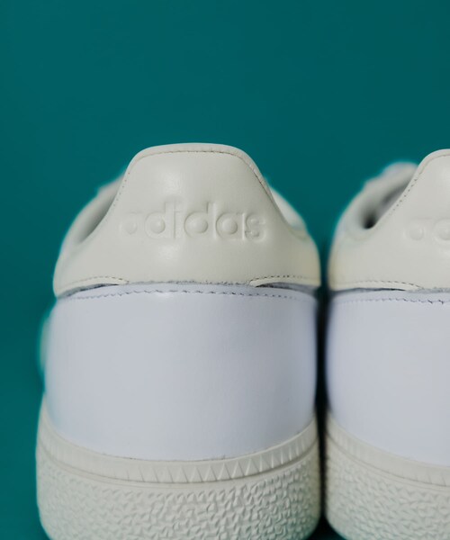 URBAN RESEARCH DOORS(アーバンリサーチドアーズ)の「『別注』adidas×DOORS HANDBALL SPEZIAL(スニーカー・レディース・WHT/GRN・22.5/23/23.5/24/24.5/25)」の5枚目の写真