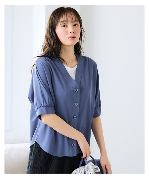 nissen（ニッセン）の「＜大きいサイズ＞美ラクRUタッチカーディガンにもなるゆるシルエットトップス（接触冷感・抗菌防臭・UVカット・遮熱）（カーディガン/ボレロ・レディース・ディープレッド/グレイッシュブルー/黒・L~LL/3L~4L/5L~6L/8L/10L）」の10枚目の写真