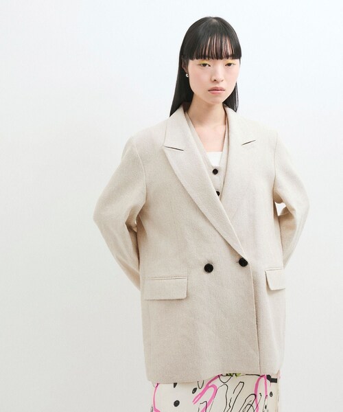 ADAM ET ROPE'（アダムエロペ）の「リネンMIXオーバージャケット（テーラードジャケット・レディース・キナリ/ベージュ・F）」の2枚目の写真