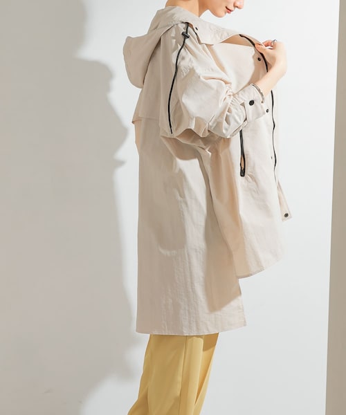 KBF（ケイビーエフ）の「BIGマウンテンパーカー（マウンテンパーカー・レディース・KHAKI/L.GREIGE/CAMEL・one）」の5枚目の写真