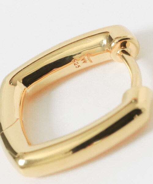 URBAN RESEARCH（アーバンリサーチ）の「TOM WOOD　FRAME HOOPS SMALL GOLD（ピアス（両耳用）・レディース・GOLD・-）」の5枚目の写真