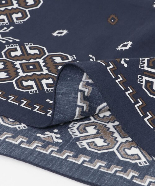 URBAN RESEARCH DOORS（アーバンリサーチドアーズ）の「LIFE STYLE TAILOR　コットンシルクネッカチーフ（ハンカチ/ハンドタオル・メンズ・BROWN/BLACK/NAVY/KHAKI・-）」の13枚目の写真