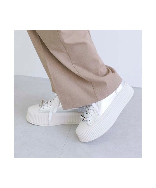 noyau（ノヤウ）の「ビジュー付き厚底レースアップスニーカー （スニーカー・レディース・BL/SV/WH・S/22.5cm/M/23.5cm/L/24.5cm/LL/25cm）」の11枚目の写真