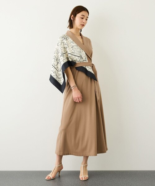 ROPE'(ロペ)の「ジャージラップフレンチスリーブワンピース/UVカット・接触冷感・吸水速乾・イージーケア(ワンピース・レディース・ブラック/キャメル・36/38)」の19枚目の写真