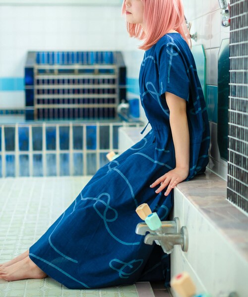 URBAN RESEARCH(アーバンリサーチ)の「SENTO-GRASHI 「ゆ」 dress(ワンピース・レディース・BRN×Y.BRN/BLU×L.BLU・Free)」の7枚目の写真
