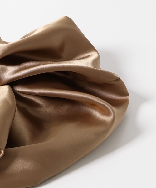 URBAN RESEARCH（アーバンリサーチ）の「ucalypt　Big Satin scrunchie（ヘアゴム・レディース・Black/Brown・-）」の9枚目の写真