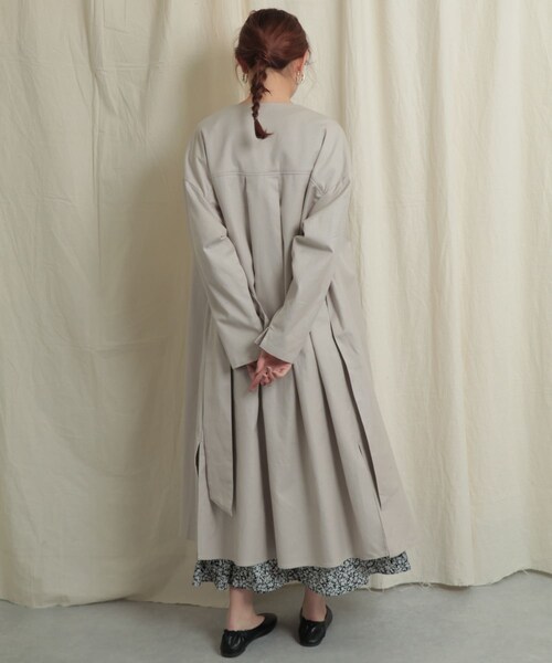 SENSE OF PLACE by URBAN RESEARCH（センスオブプレイスバイアーバンリサーチ）の「ガウンアウター（ノーカラージャケット・レディース・L.OLIVE/GREIGE・one）」の14枚目の写真