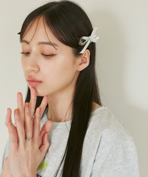 VIS（ビス）の「【2個SET】メタリックリボンへアピン（ヘアピン・レディース・ブラック/シルバー・F）」の16枚目の写真