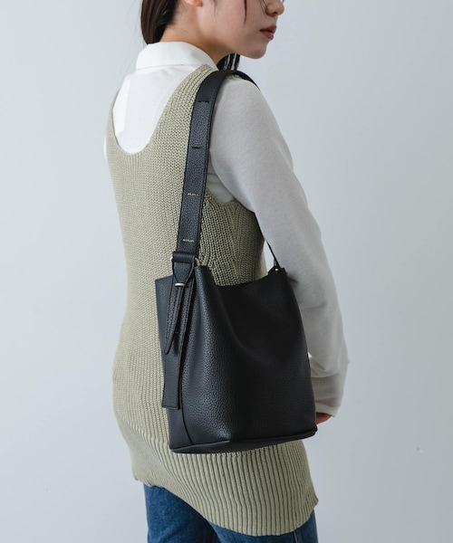SENSE OF PLACE by URBAN RESEARCH(センスオブプレイスバイアーバンリサーチ)の「マルチショルダースクエアバッグ(ショルダーバッグ・レディース・BLACK/GREIGE/BLUE・One)」の7枚目の写真