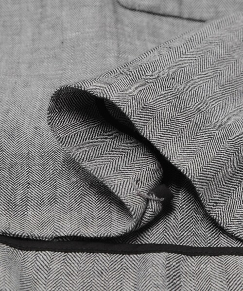 URBAN RESEARCH DOORS（アーバンリサーチドアーズ）の「ヘリンボーンリネンジャケット（テーラードジャケット・レディース・CHARCOAL・Free）」の7枚目の写真