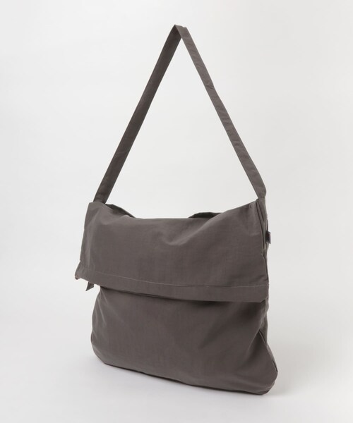 URBAN RESEARCH(アーバンリサーチ)の「RELAX FIT イージーバッグ(その他雑貨・メンズ・WHITE/レンガ/BROWN/L OLIVE/GREEN/NAVY/CHARCOAL/BLACK/PINK/BEIGE/YELLOW・FREE)」の3枚目の写真