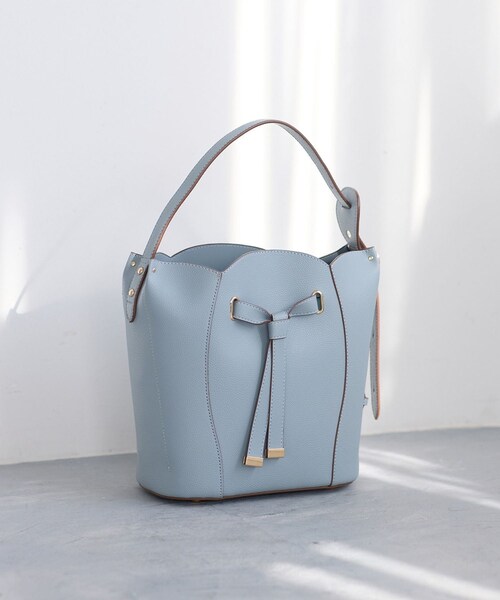 VIS(ビス)の「フラワーカットショルダーバッグ/2WAY(ショルダーバッグ・レディース・ブラック/オフホワイト/ピンク系/サックス・F)」の6枚目の写真