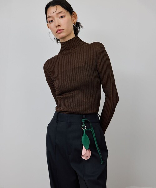 ROPE'（ロペ）の「ラメタートルリブプルオーバー/イージーケア（ニット/セーター・レディース・ブラック/ブラウン/ベージュ系・F）」の14枚目の写真